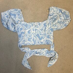 Vestique Crop Top Blue and White Swirl Pattern Women's Top